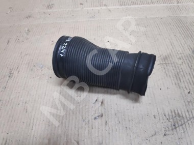 Патрубок воздушный MERCEDES-BENZ C-класс W203/S203/CL203 (2000 - 2004) — Разборка Мерседес