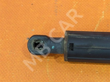 Амортизатор крышки багажника MERCEDES-BENZ M-класс W164 рестайлинг (2008 - 2011) — Разборка Мерседес