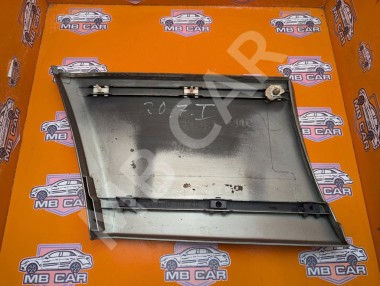 Молдинг крыла правый MERCEDES-BENZ E-класс W124/S124/C124/A124 (1984 - 1997) &mdash; Разборка Мерседес