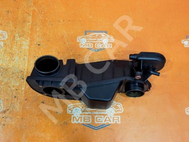 Резонатор воздушного фильтра MERCEDES-BENZ C-класс W203/S203/CL203 (2000 - 2004) — Разборка Мерседес