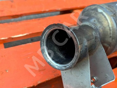 Катализатор MERCEDES-BENZ GL-класс X164 рестайлинг (2009 - 2012) — Разборка Мерседес