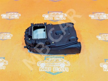 Корпус воздушного фильтра MERCEDES-BENZ C-класс W204/S204 (2006 - 2011) — Разборка Мерседес