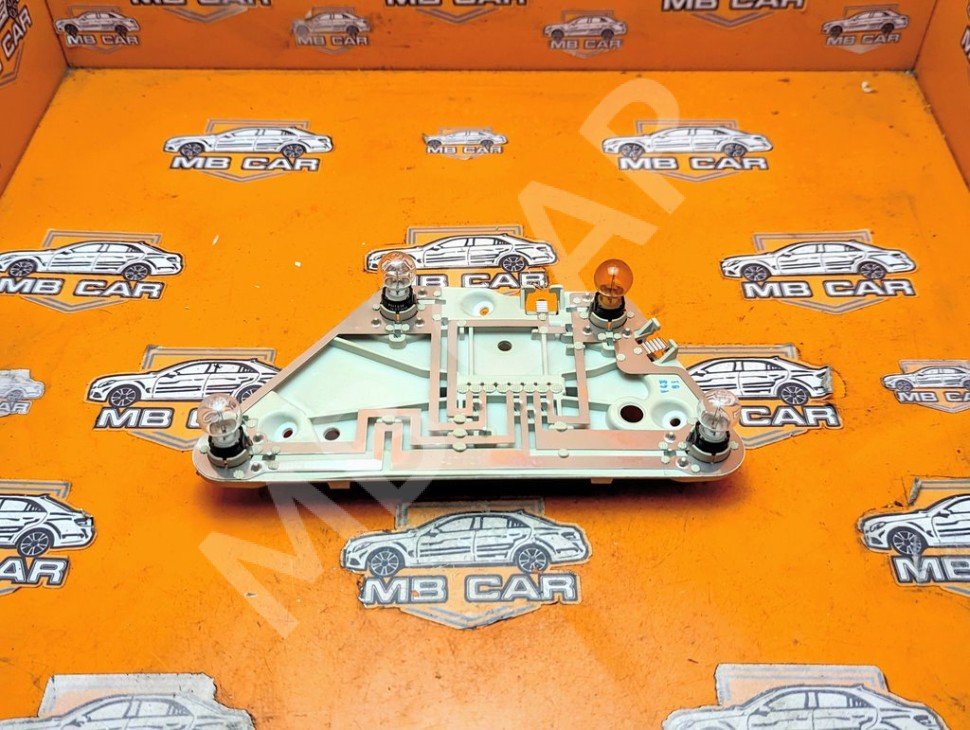 Плата заднего фонаря MERCEDES-BENZ CLS-класс C219 (2004 - 2008) фото 1 &mdash; Разборка Мерседес