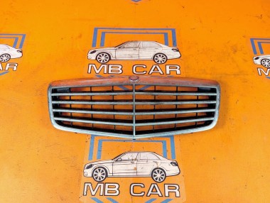 Решетка радиатора MERCEDES-BENZ E-класс W211/S211 рестайлинг (2006 - 2009) E 200 1.8 AT (184 л.с.) &mdash; Разборка Мерседес