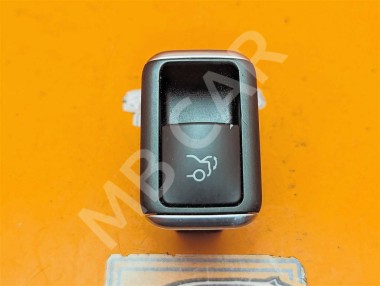 Кнопка открытия багажника MERCEDES-BENZ E-класс W212/S212/C207/A207 (2009 - 2013) — Разборка Мерседес
