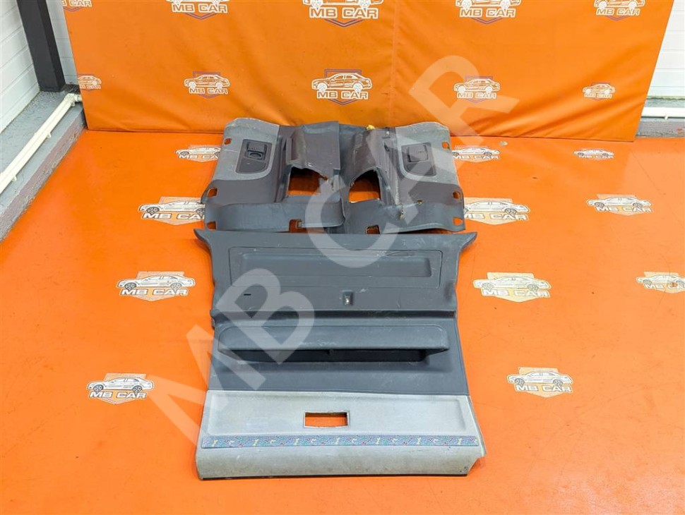 Салон MERCEDES-BENZ Vito W638 (1996 - 2003) фото 1 &mdash; Разборка Мерседес