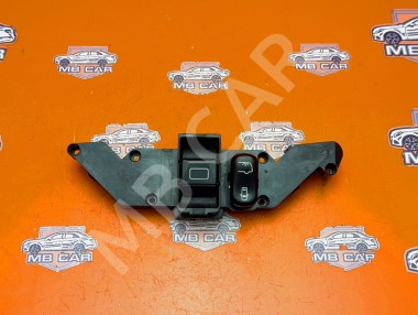 Кнопка сдвижного люка MERCEDES-BENZ M-класс W163 рестайлинг (2001 - 2005) — Разборка Мерседес