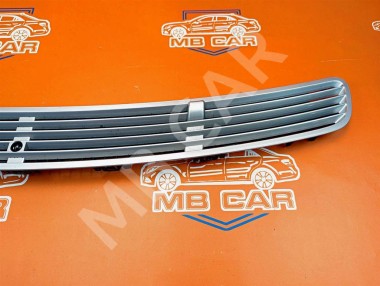 Решетка капота MERCEDES-BENZ E-класс W211/S211 (2002 - 2006) — Разборка Мерседес