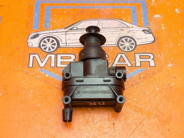 Активатор замка двери MERCEDES-BENZ E-класс W124/S124/C124/A124 (1984 - 1997) E 300 CDI 3.0 AT (136 л.с.) &mdash; Разборка Мерседес