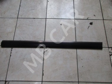 Молдинг двери MERCEDES-BENZ E-класс W210/S210 (1995 - 1999) — Разборка Мерседес