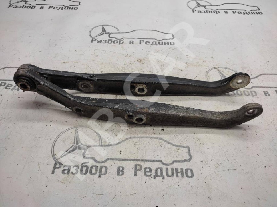 Рычаг задней стойки (лодка) MERCEDES-BENZ CLS-класс C219 (2004 - 2008) фото 1 — Разборка Мерседес