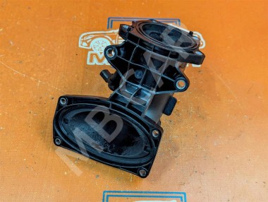 Патрубок впускного коллектора MERCEDES-BENZ CLS-класс C218/X218 рестайлинг (2014 - 2017) — Разборка Мерседес