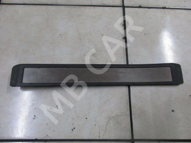 Накладка порога внутренняя MERCEDES-BENZ E-класс W211/S211 (2002 - 2006) — Разборка Мерседес