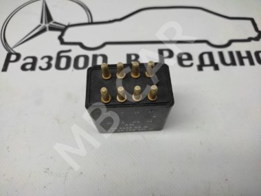 Реле стеклоочистителя MERCEDES-BENZ W124 W124/S124/C124/A124 (1984 - 1993) — Разборка Мерседес