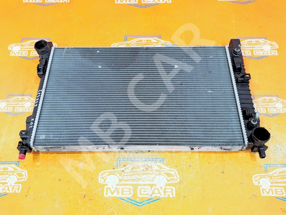 Радиатор MERCEDES-BENZ C-класс W203/S203/CL203 рестайлинг (2004 - 2008) фото 1 &mdash; Разборка Мерседес