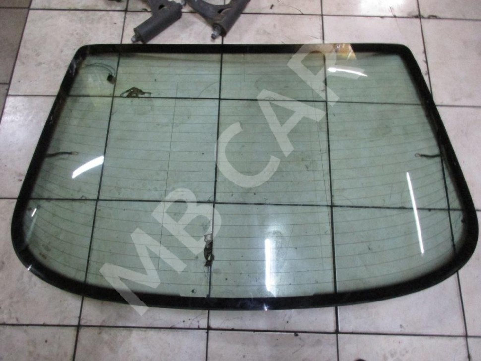 Стекло заднее MERCEDES-BENZ E-класс W210/S210 (1995 - 1999) фото 1 — Разборка Мерседес
