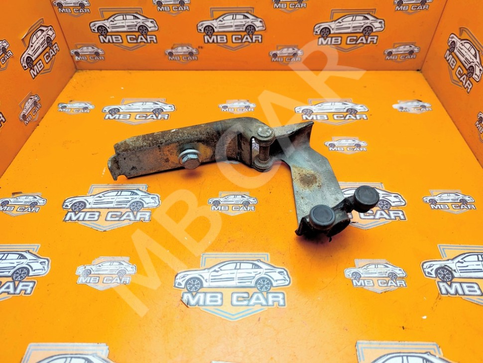 Ролик сдвижной двери MERCEDES-BENZ Vito W638 (1996 - 2003) фото 1 — Разборка Мерседес