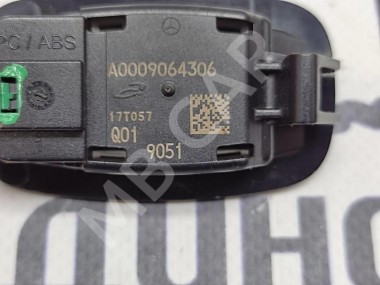 Плафон подсветки MERCEDES-BENZ E-класс W213/S213/C238/A238 (2016 - 2021) — Разборка Мерседес