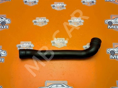 Трубка вентиляции картерных газов MERCEDES-BENZ C-класс W204/S204 (2006 - 2011) — Разборка Мерседес