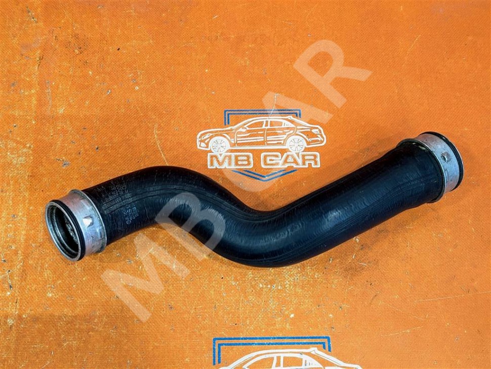 Патрубок интеркулера MERCEDES-BENZ CLK-класс C209/A209 (2002 - 2005) фото 1 — Разборка Мерседес