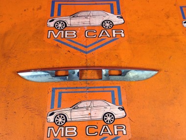 Накладка крышки багажника MERCEDES-BENZ E-класс W211/S211 (2002 - 2006) E 320 CDI 3.2 AT (204 л.с.) &mdash; Разборка Мерседес