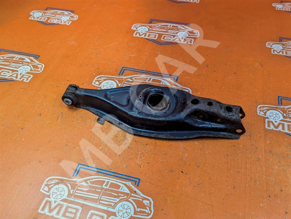 Рычаг задней стойки (лодка) MERCEDES-BENZ C-класс W203/S203/CL203 (2000 - 2004) фото 1 — Разборка Мерседес