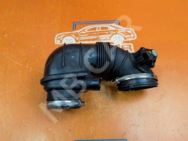 Патрубок воздушный MERCEDES-BENZ CLS-класс C218/X218 рестайлинг (2014 - 2017) — Разборка Мерседес