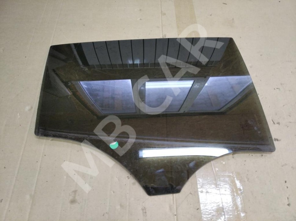 Стекло заднее правое MERCEDES-BENZ GLA-класс X156 рестайлинг (2017 - 2020) фото 1 — Разборка Мерседес