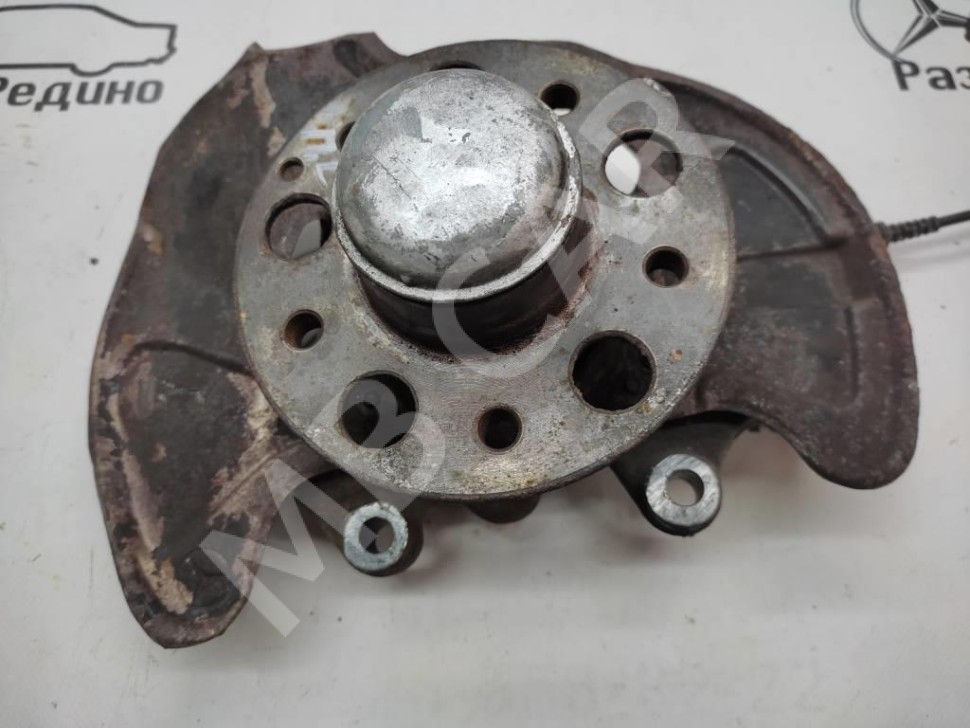 Кулак поворотный передний левый MERCEDES-BENZ C-класс W203/S203/CL203 рестайлинг (2004 - 2008) фото 1 — Разборка Мерседес