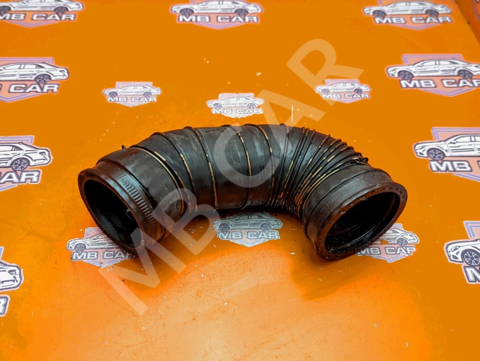 Патрубок воздушный MERCEDES-BENZ CLK-класс C208/A208 (1997 - 2000) фото 1 — Разборка Мерседес