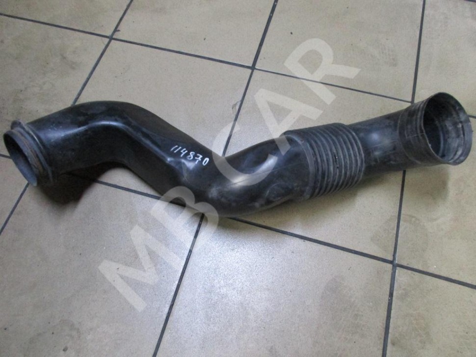 Патрубок воздушный MERCEDES-BENZ Sprinter W901-905 (1995 - 2006) фото 1 — Разборка Мерседес