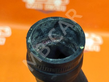 Патрубок радиатора MERCEDES-BENZ C-класс W203/S203/CL203 (2000 - 2004) — Разборка Мерседес