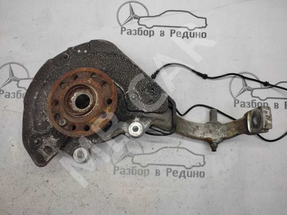 Кулак поворотный передний левый MERCEDES-BENZ C-класс W205/S205/C205/A205 (2014 - 2018) фото 1 — Разборка Мерседес