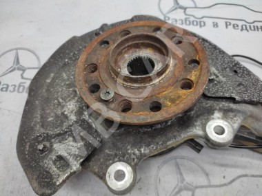 Кулак поворотный передний левый MERCEDES-BENZ C-класс W205/S205/C205/A205 (2014 - 2018) — Разборка Мерседес