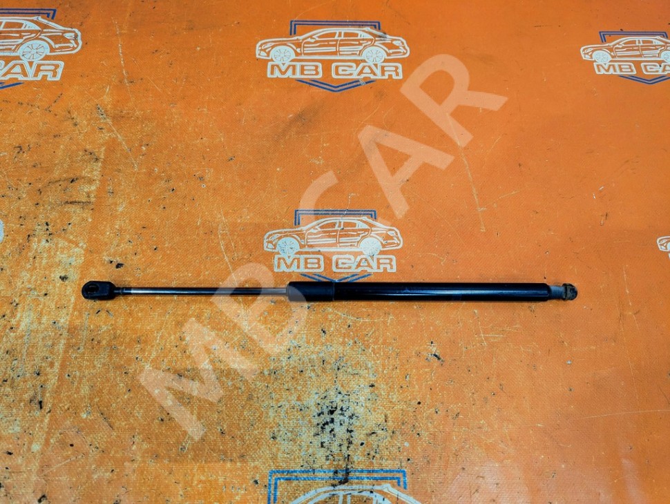 Амортизатор крышки багажника MERCEDES-BENZ C-класс W204/S204 (2006 - 2011) фото 1 &mdash; Разборка Мерседес