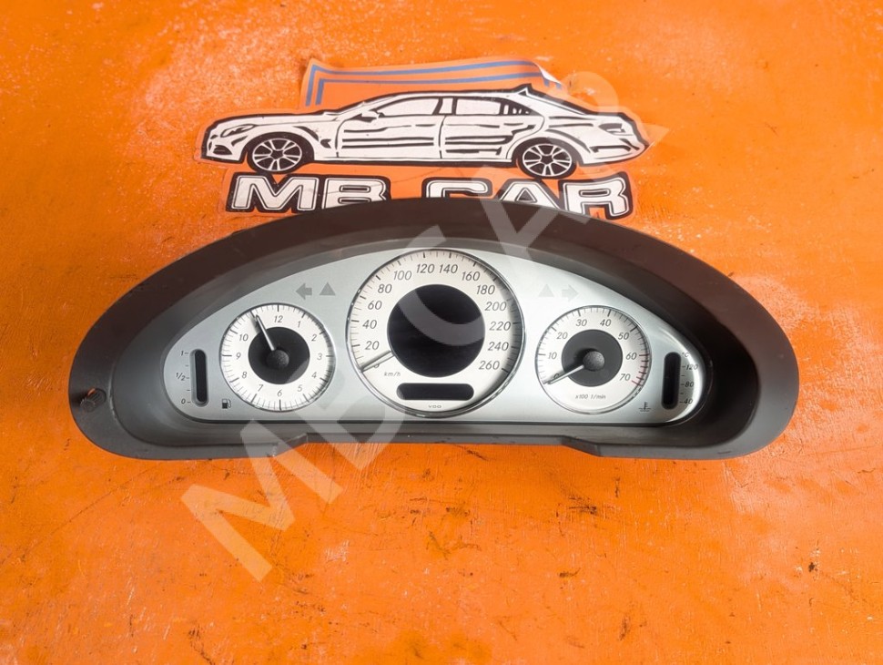 Щиток приборов MERCEDES-BENZ E-класс W211/S211 (2002 - 2006) фото 1 &mdash; Разборка Мерседес