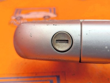 Ручка двери наружняя MERCEDES-BENZ V-класс W638/W639 (1996 - 2003) V 220 2.1 D AT (122 л.с.) &mdash; Разборка Мерседес