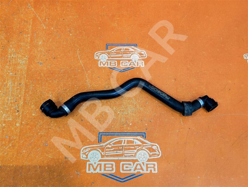 Патрубок ОЖ MERCEDES-BENZ GLC-класс X253 (2015 - 2019) фото 1 — Разборка Мерседес