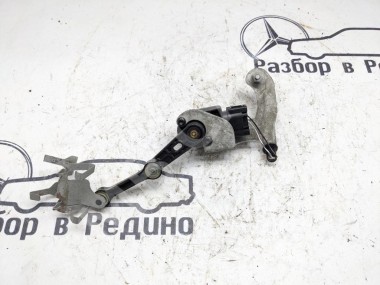 Датчик уровня пола MERCEDES-BENZ E-класс W213/S213/C238/A238 (2016 - 2021) — Разборка Мерседес