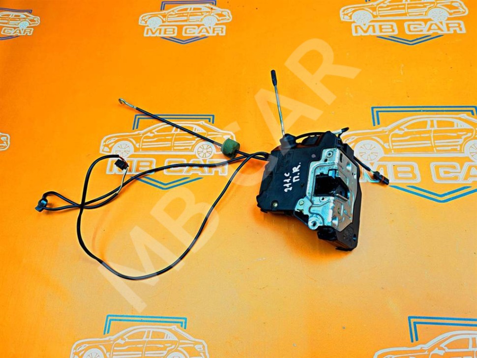 Замок двери передней правой MERCEDES-BENZ E-класс W211/S211 (2002 - 2006) фото 1 — Разборка Мерседес