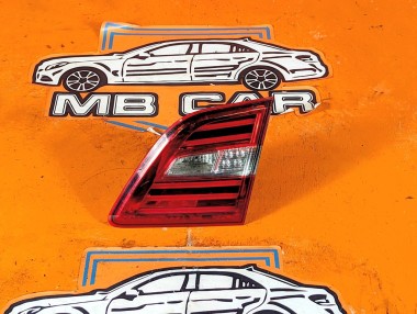 Фонарь крышки багажника MERCEDES-BENZ M-класс W166 (2011 - 2015) ML 350 3.5 4MATIC 7G-Tronic (306 л.с.) &mdash; Разборка Мерседес