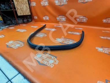 Уплотнитель дверного проема ( на кузове ) MERCEDES-BENZ SL-класс R231 рестайлинг (2016 - 2020) — Разборка Мерседес