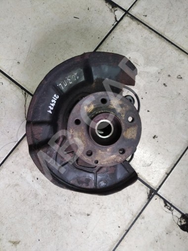 Кулак поворотный передний левый MERCEDES-BENZ C-класс W203/S203/CL203 (2000 - 2004) — Разборка Мерседес