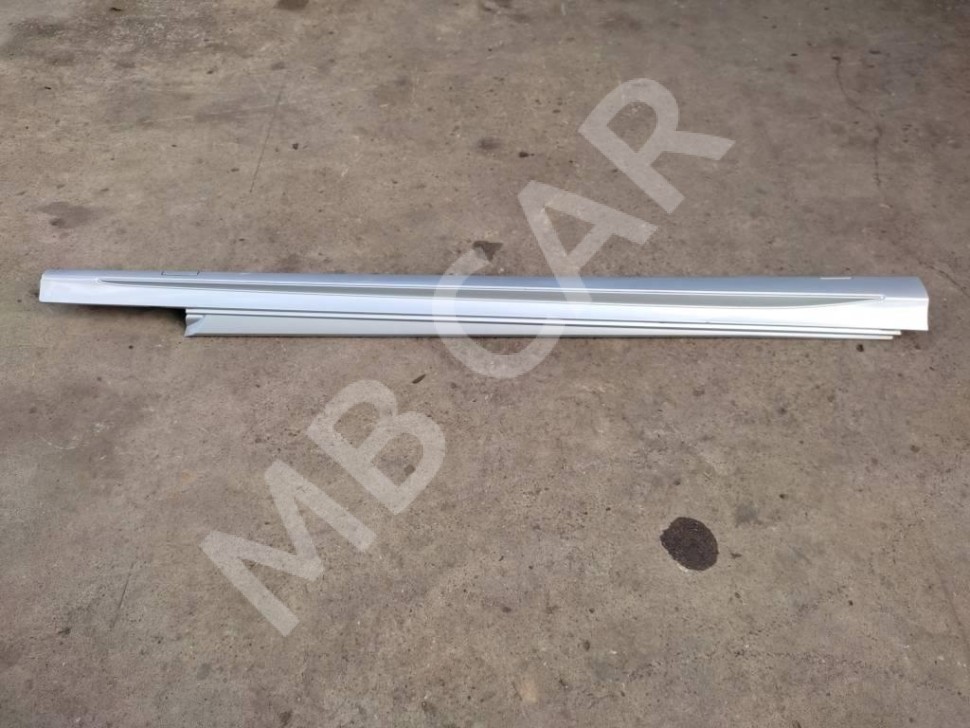 Порог пластиковый правый MERCEDES-BENZ C-класс W205/S205/C205/A205 рестайлинг (2018 - 2023) фото 1 — Разборка Мерседес