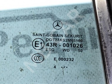 Стекло заднее правое MERCEDES-BENZ CLK-класс C209/A209 (2002 - 2005) — Разборка Мерседес