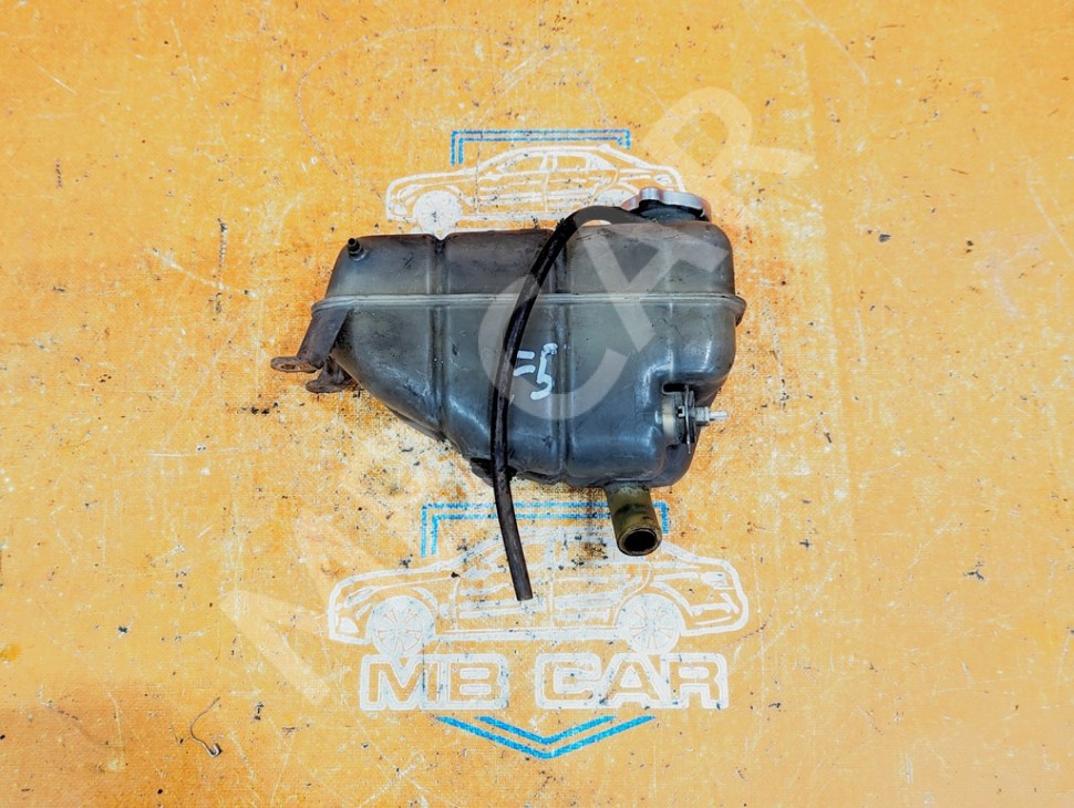 Бачок расширительный MERCEDES-BENZ E-класс W124/S124/C124/A124 (1984 - 1997) фото 1 — Разборка Мерседес