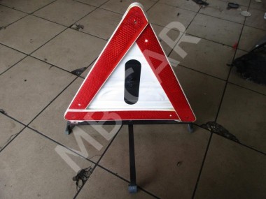 Знак аварийной остановки MERCEDES-BENZ W124 W124/S124/C124/A124 (1984 - 1993) — Разборка Мерседес