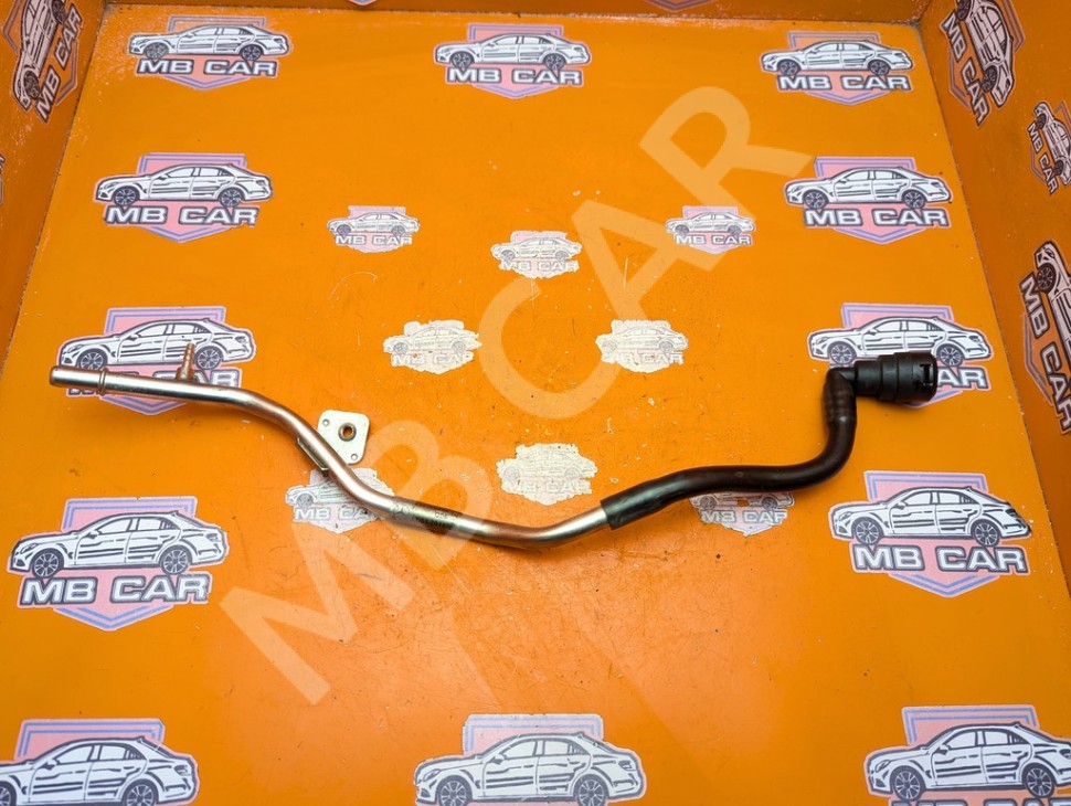 Трубка вакуумная MERCEDES-BENZ C-класс W204/S204/С204 рестайлинг (2011 - 2015) фото 1 &mdash; Разборка Мерседес