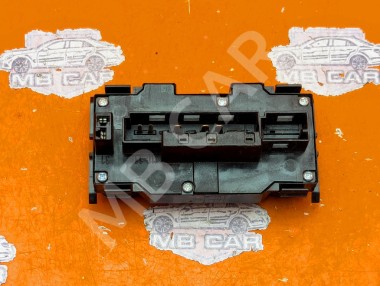 Кнопка аварийной сигнализации MERCEDES-BENZ C-класс W202/S202 рестайлинг (1997 - 2001) — Разборка Мерседес