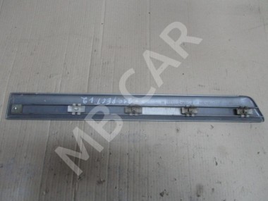 Молдинг двери MERCEDES-BENZ E-класс W210/S210 рестайлинг (1999 - 2003) — Разборка Мерседес